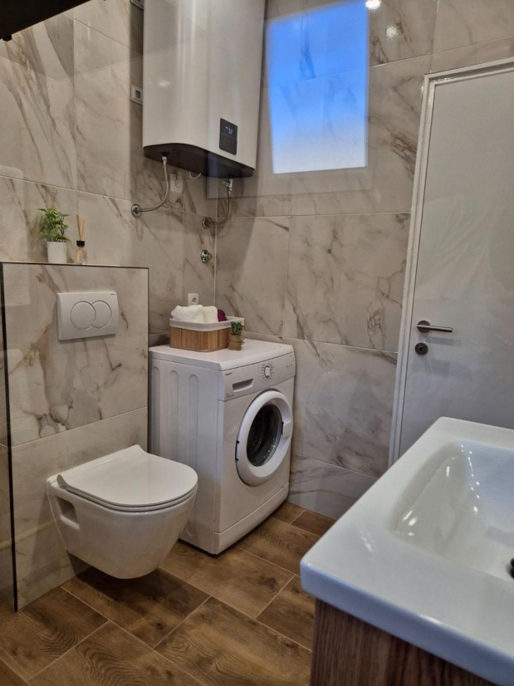 Apartments Josi - Parking And Barbecue Grebaštica المظهر الخارجي الصورة